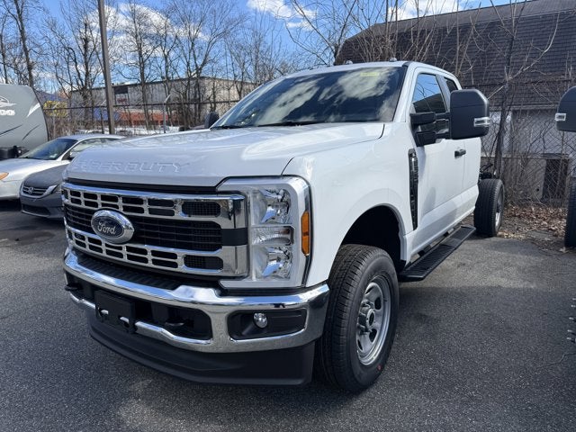 2026 Ford Chassis Cab F-350® XL