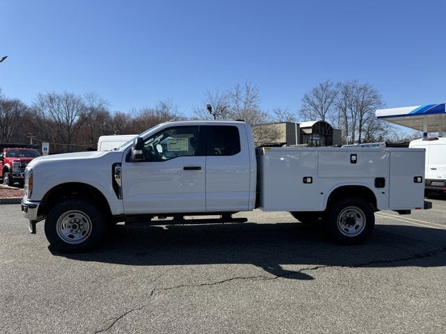 2026 Ford Chassis Cab F-350® XL