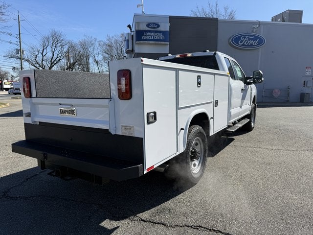 2026 Ford Chassis Cab F-350® XL