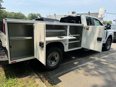 2026 Ford Chassis Cab F-350® XL