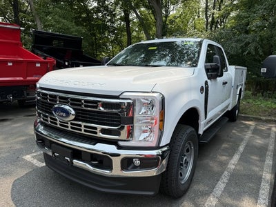 2026 Ford Chassis Cab F-350® XL