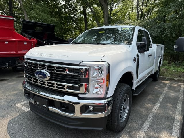 2026 Ford Chassis Cab F-350® XL