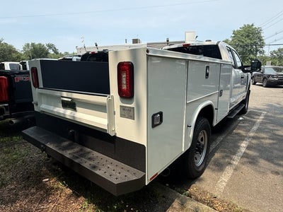 2026 Ford Chassis Cab F-350® XL