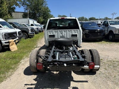 2025 Ford Chassis Cab F-350® XL