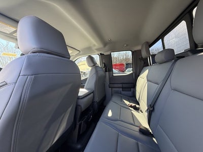 2025 Ford Chassis Cab F-350® XL