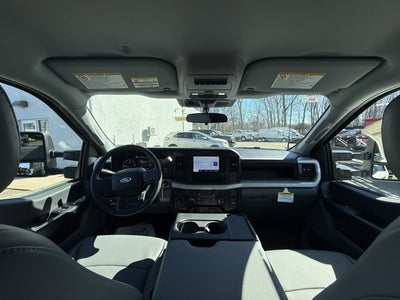 2025 Ford Chassis Cab F-350® XL