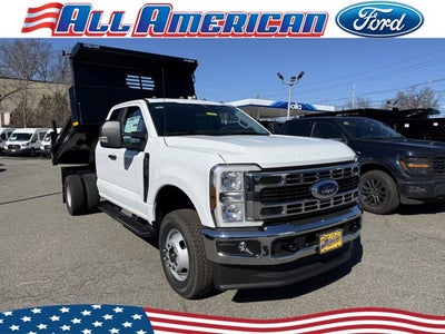2025 Ford Chassis Cab F-350® XL
