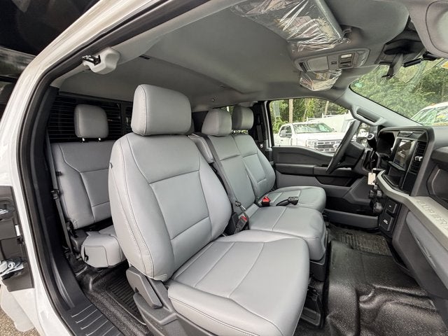 2025 Ford Chassis Cab F-350® XL