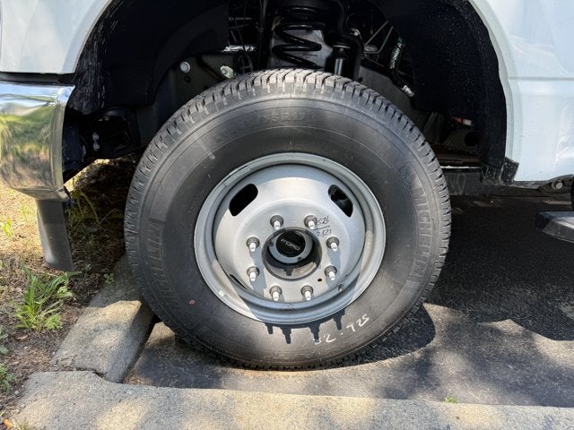 2026 Ford Chassis Cab F-350® XL