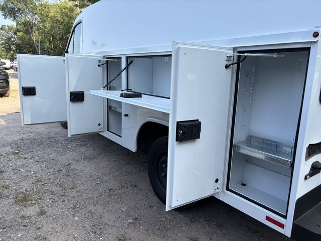 2025 Ford Transit Chassis Cutaway