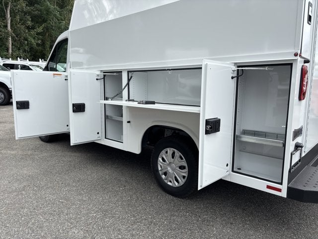 2025 Ford Transit Chassis Cutaway