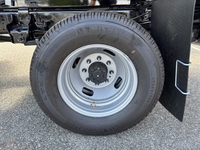 2025 Ford Chassis Cab F-350® XL