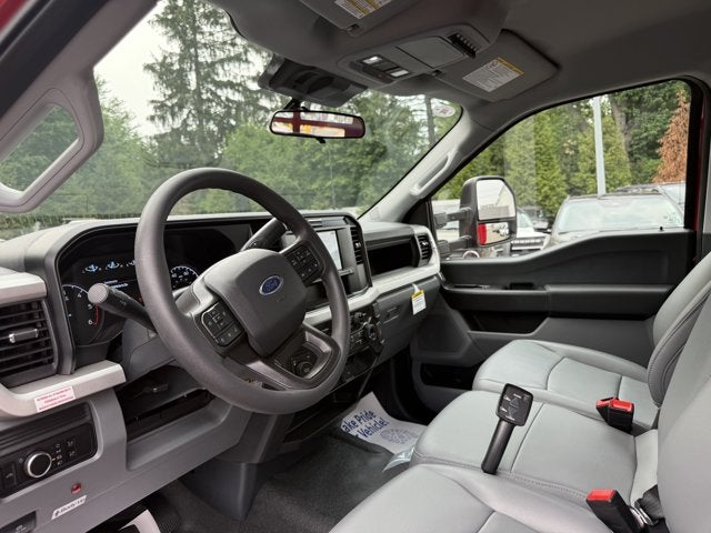 2025 Ford Chassis Cab F-350® XL