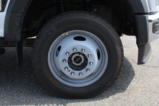 2025 Ford Chassis Cab F-550® XL