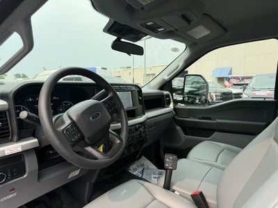 2024 Ford Super Duty F-550 DRW XL