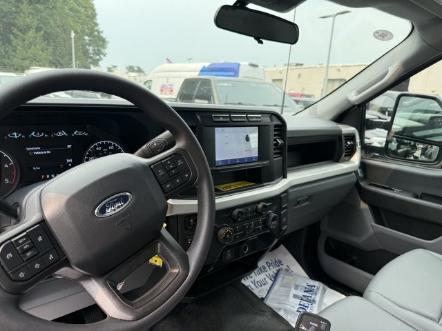 2024 Ford Super Duty F-550 DRW XL