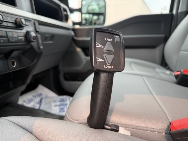 2024 Ford Super Duty F-550 DRW XL
