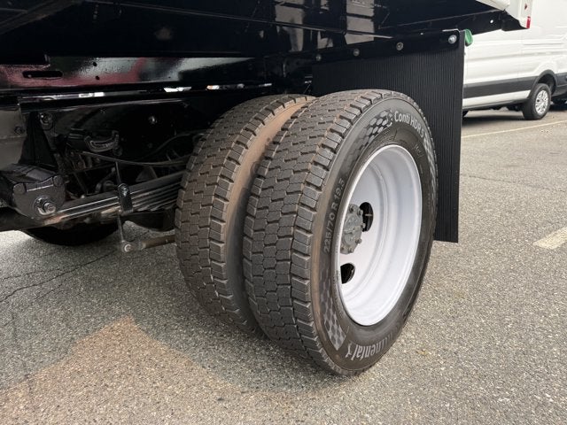 2024 Ford Super Duty F-550 DRW XL