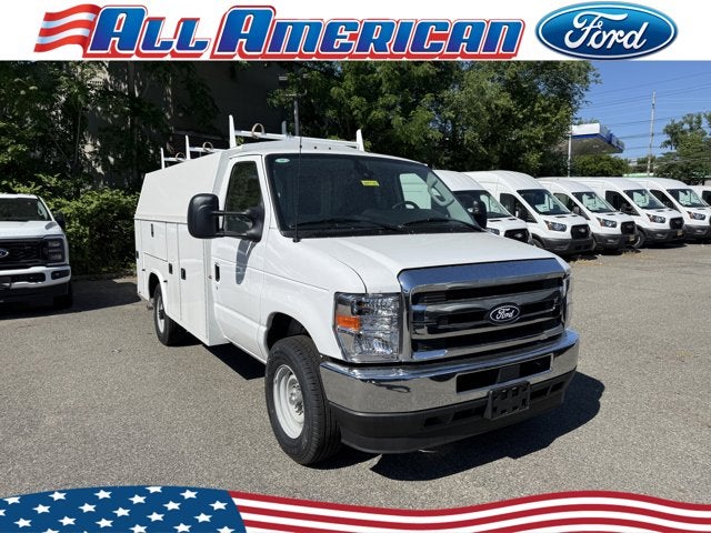 2026 Ford Econoline Cutaway E-350 SRW