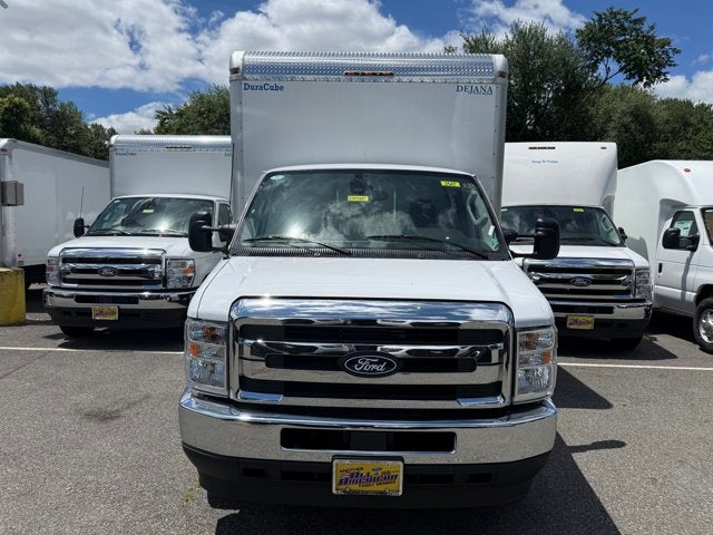 2027 Ford Econoline Cutaway E-450 DRW