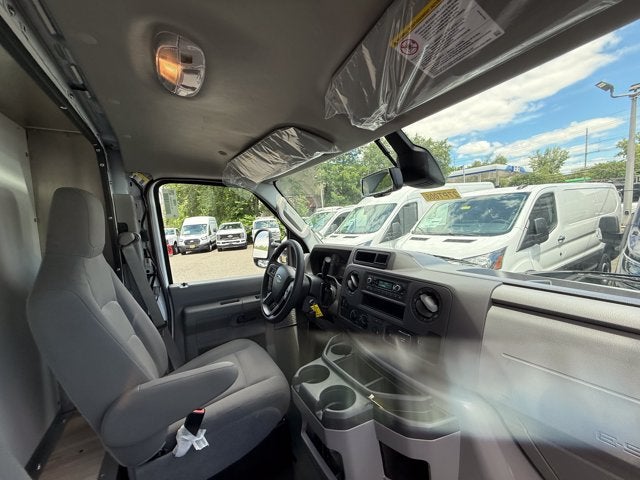 2027 Ford E-Series Cutaway E-450 DRW