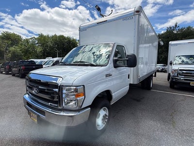 2027 Ford E-Series Cutaway E-450 DRW