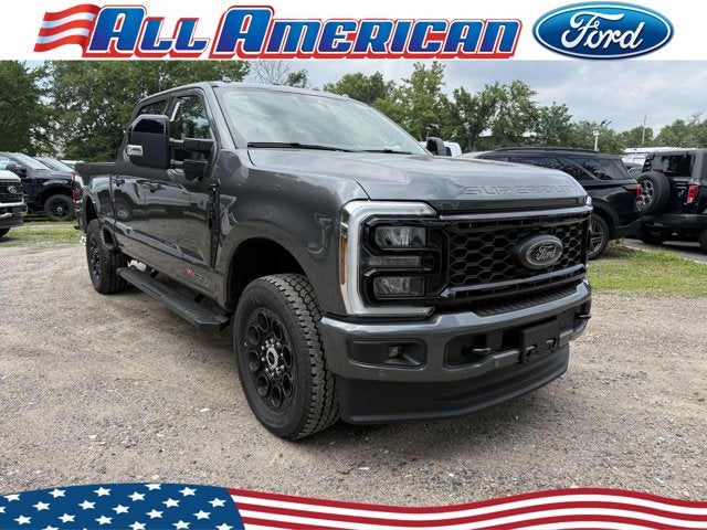 2026 Ford Super Duty F-350 SRW LARIAT