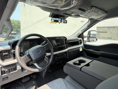 2026 Ford Super Duty F-350® XLT