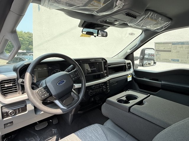 2026 Ford Super Duty F-350® XLT