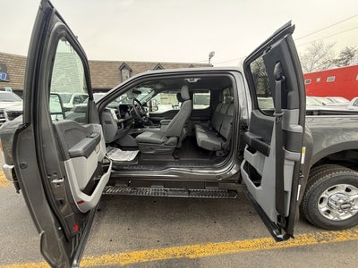 2026 Ford Super Duty F-350® XLT