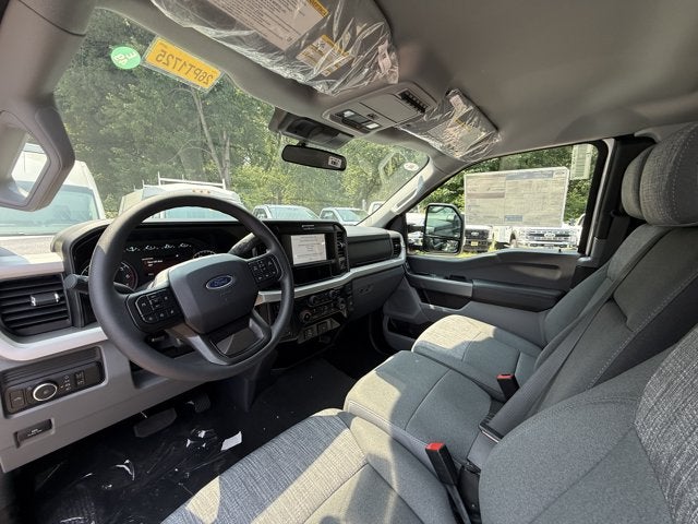 2026 Ford Super Duty F-350® XLT