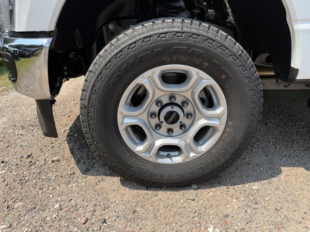 2026 Ford Super Duty F-350® XLT
