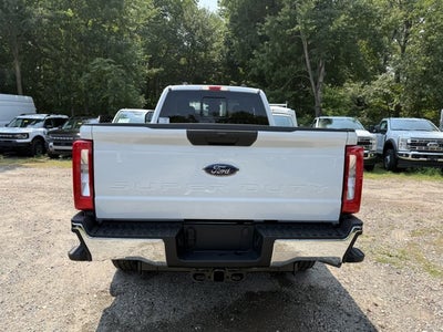 2026 Ford Super Duty F-350® XLT