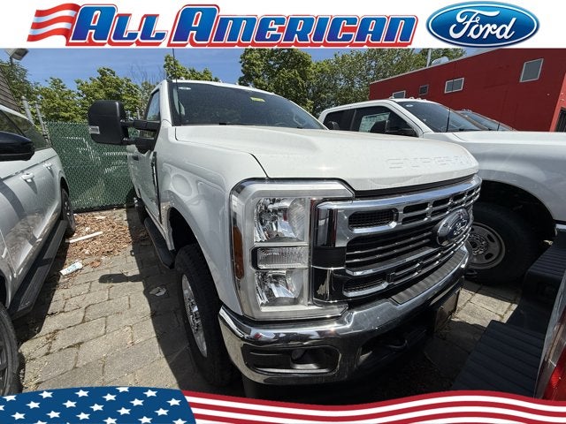 2026 Ford Super Duty F-350® XLT
